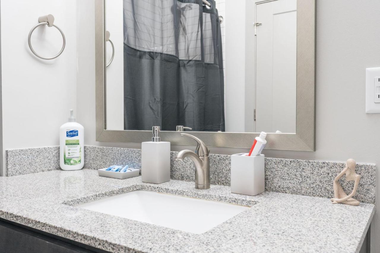 Stylish 1Br Apartment With View Indianapolis Esterno foto