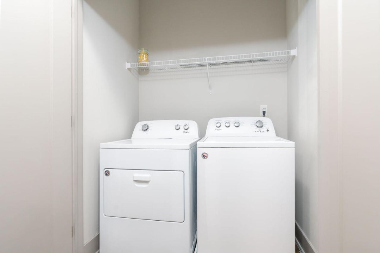 Stylish 1Br Apartment With View Indianapolis Esterno foto